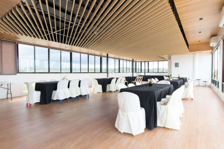 RedDoorz near Liceo De Cagayan University Highschool