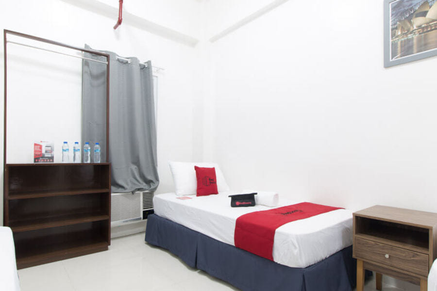 RedDoorz near Liceo De Cagayan University Highschool