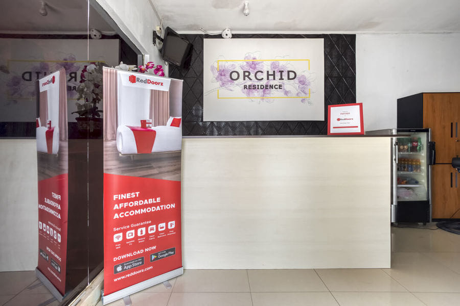 RedDoorz near Tomang 2