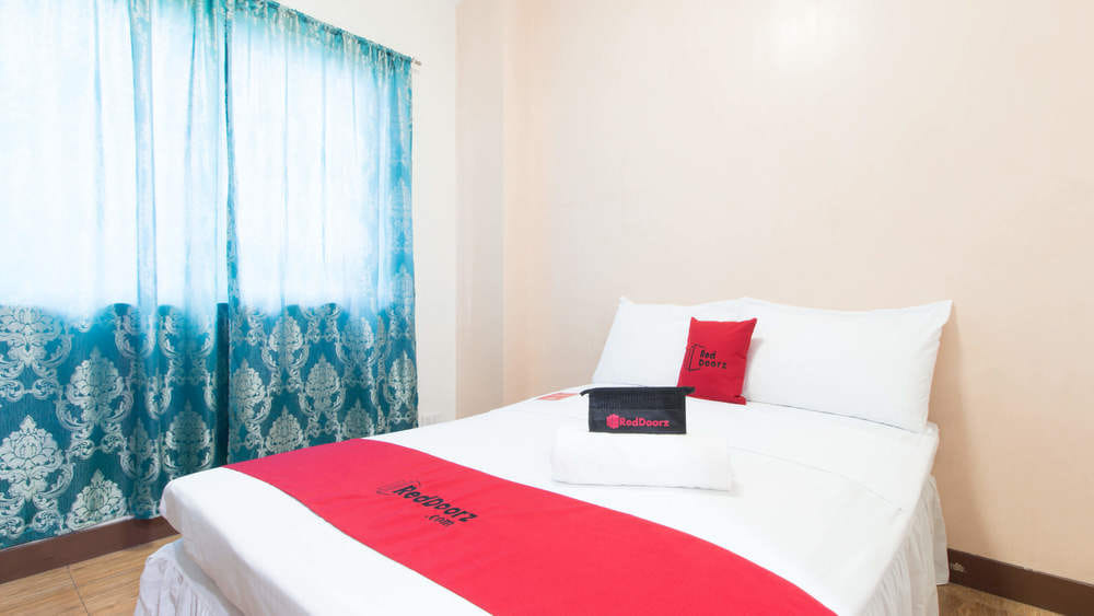 RedDoorz Room