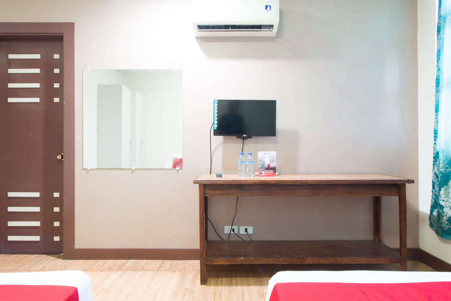 RedDoorz @ San Jose Tagbak Jaro Iloilo