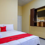 RedDoorz Syariah near Alun Alun Pati