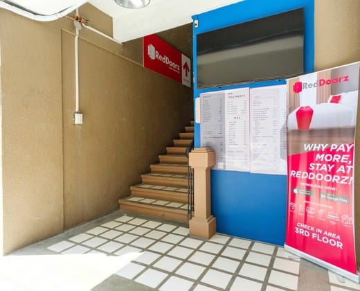 RedDoorz near Fishermall Quezon City