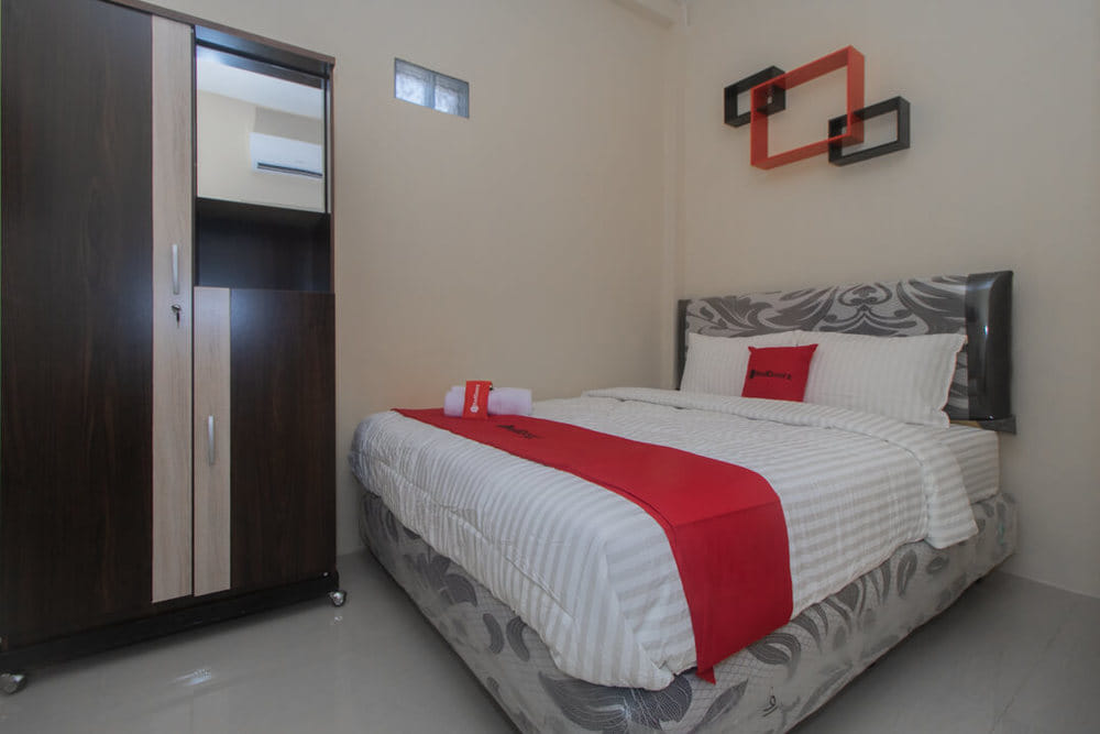 RedDoorz Room