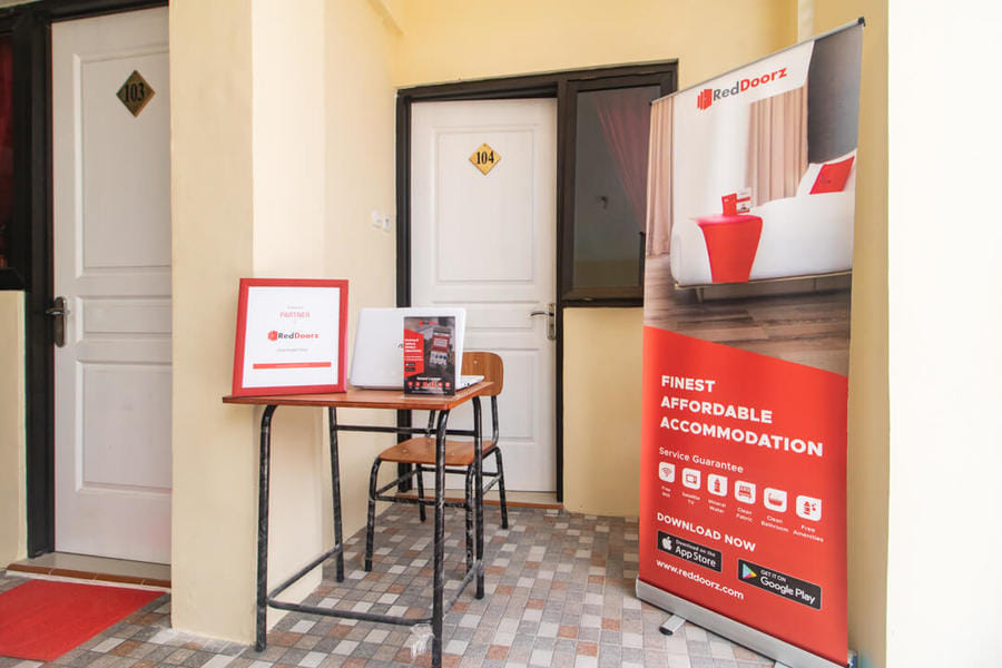 RedDoorz Syariah near Politeknik Negeri Madiun