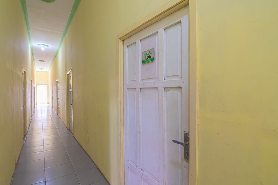 RedDoorz @ Jalan Cilik Riwut Kapuas