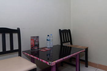 RedDoorz @ Frans Seda Kupang