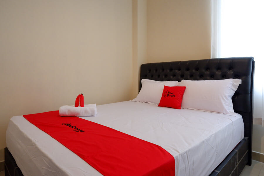 RedDoorz near Millenium Waterpark Palu