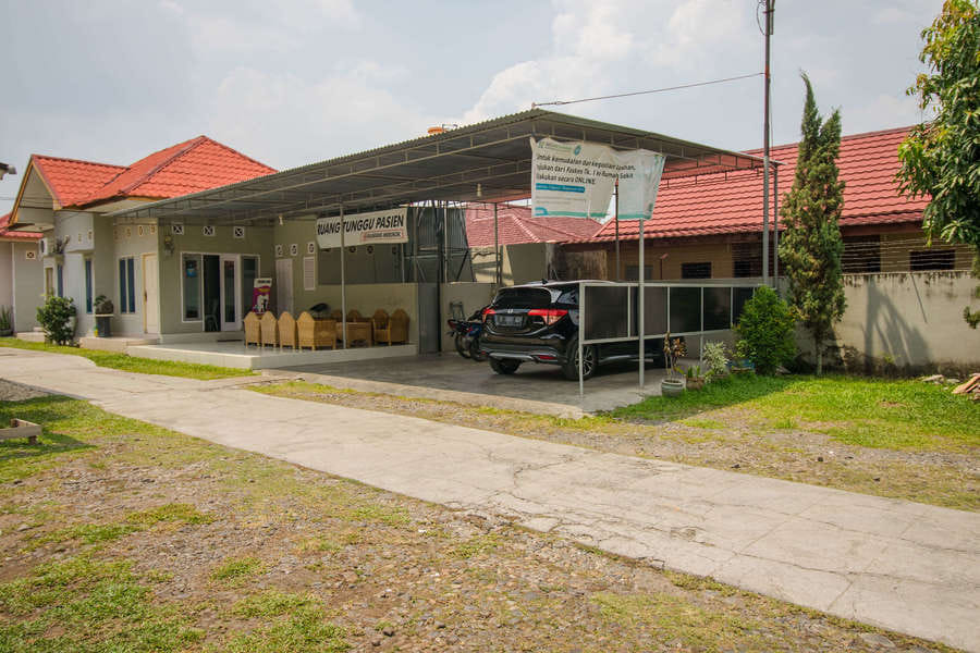 RedDoorz Syariah near Watervang Lubuk Linggau 2