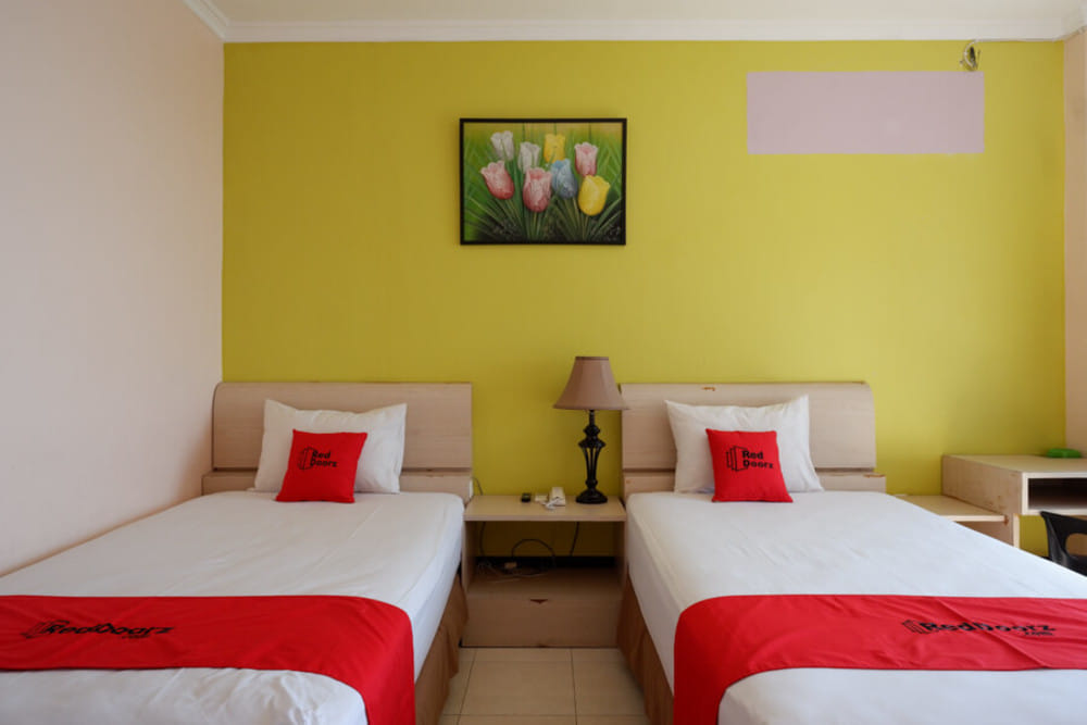 RedDoorz Suite Twin