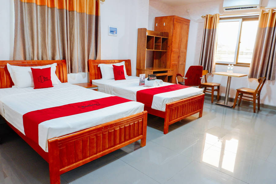 RedDoorz Plus near Camella La Brisa Lapulapu