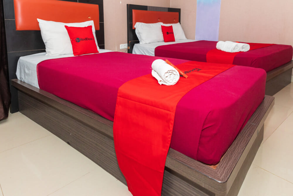 RedDoorz Family Room