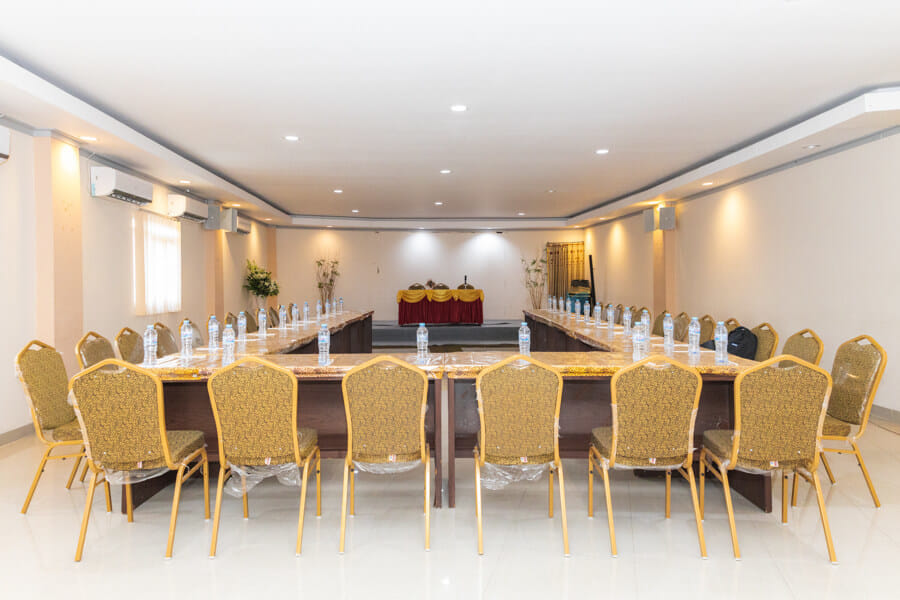 RedDoorz Plus @ Paal 2 Manado