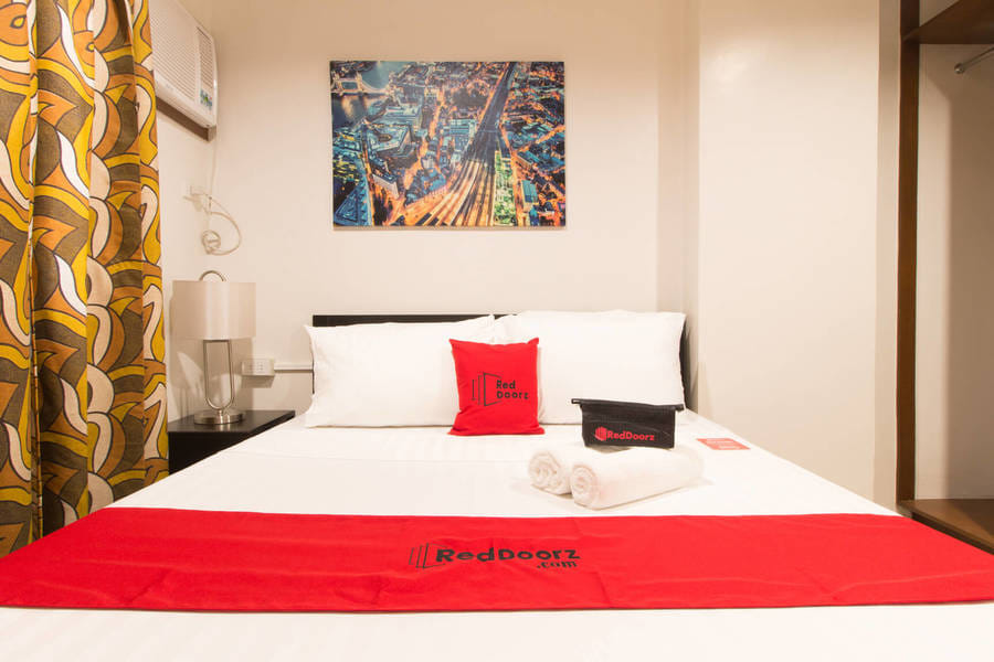 RedDoorz Plus @ Diola Villamonte Bacolod