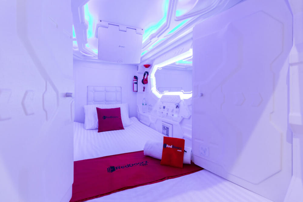 Single Bed in Male Dormitory 