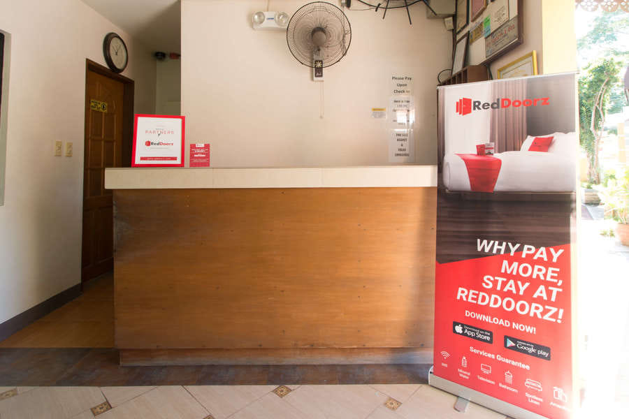 RedDoorz @ Teofila Lodge