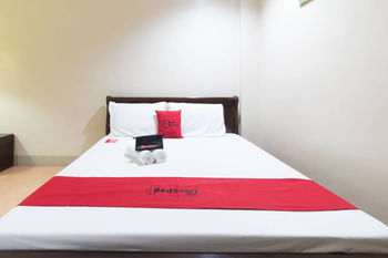 RedDoorz @ Teofila Lodge