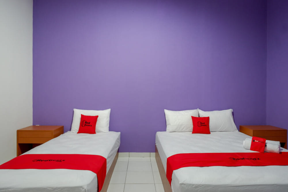 RedDoorz Family Room