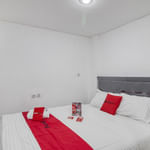RedDoorz Syariah near Galeria Mall Yogyakarta