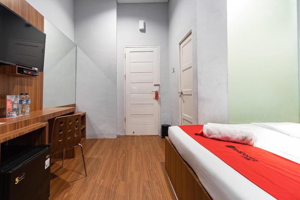RedDoorz Premium