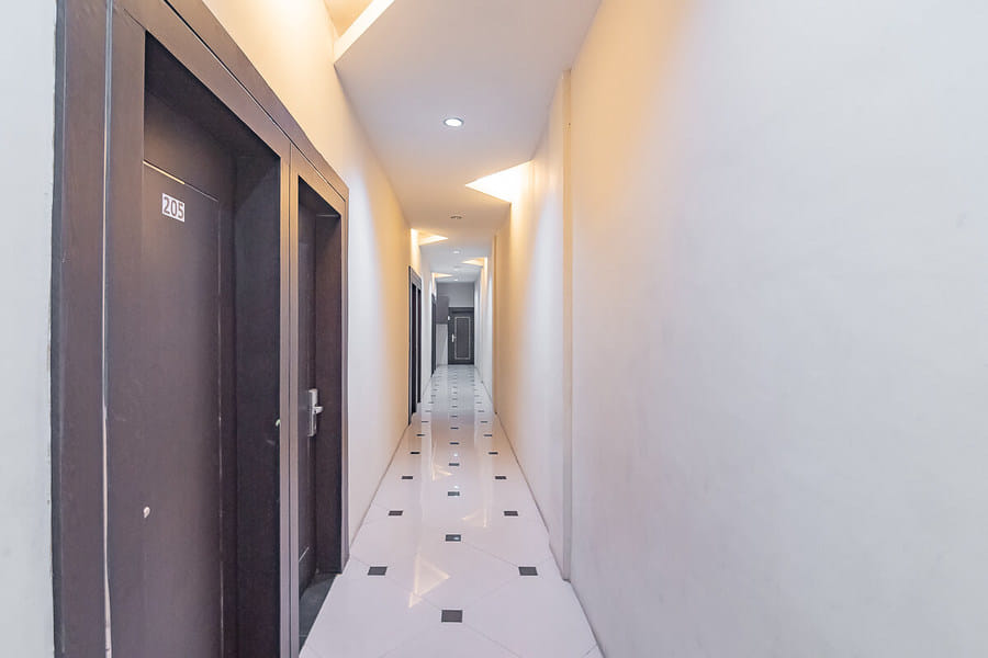 RedDoorz near Stadion Sanaman Mantikei