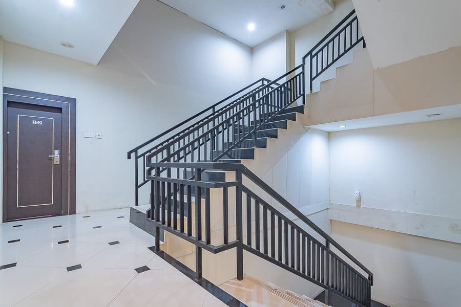 RedDoorz near Stadion Sanaman Mantikei