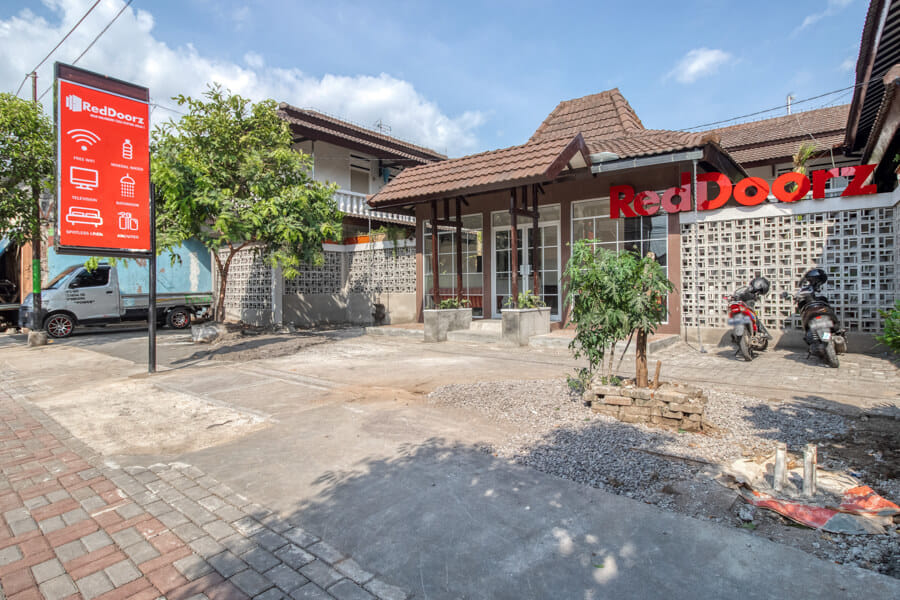 RedDoorz near Malioboro Tugu Station Jogja 2