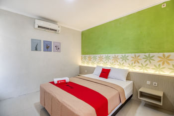 RedDoorz near Malioboro Tugu Station Jogja 2