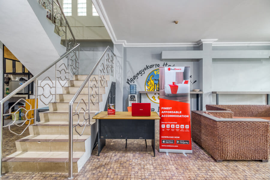 RedDoorz Hostel near Stadion Mandala Krida Yogya