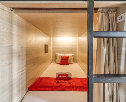 RedDoorz Hostel near Stadion Mandala Krida Yogya