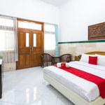 RedDoorz Syariah near Alun Alun Magelang Bayeman