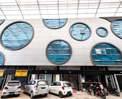 RedDoorz Plus @ Centrium Katamso Medan