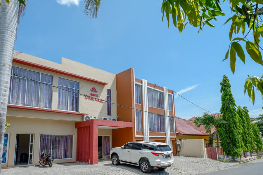 RedDoorz @ Hotel Grand Aulia Majene