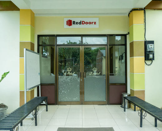 RedDoorz @ Gatot Subroto Ende