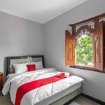 RedDoorz Syariah Near Exit Toll Banyumanik