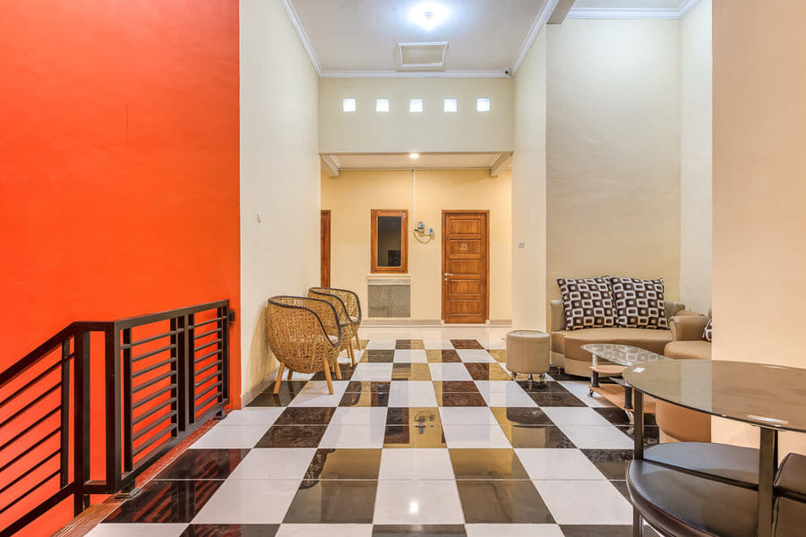 RedDoorz Syariah @ Kertomenanggal Surabaya