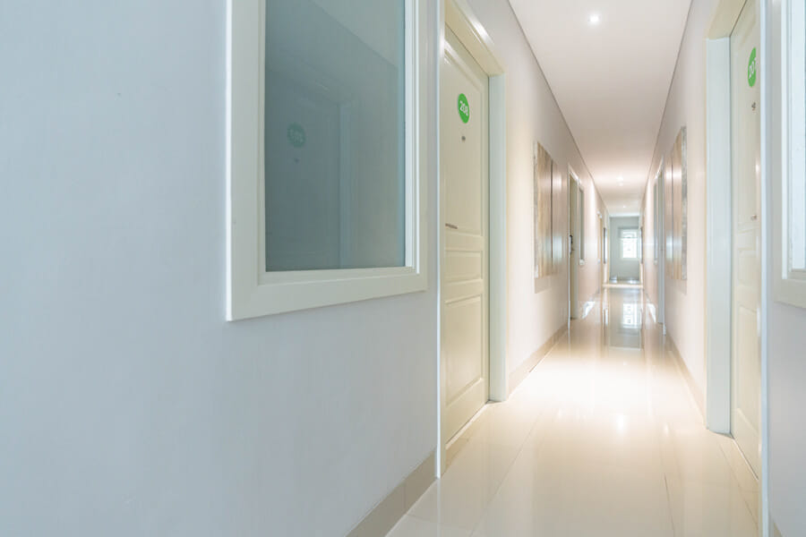 RedDoorz Plus @ Harvest Inn Panakkukang Makassar