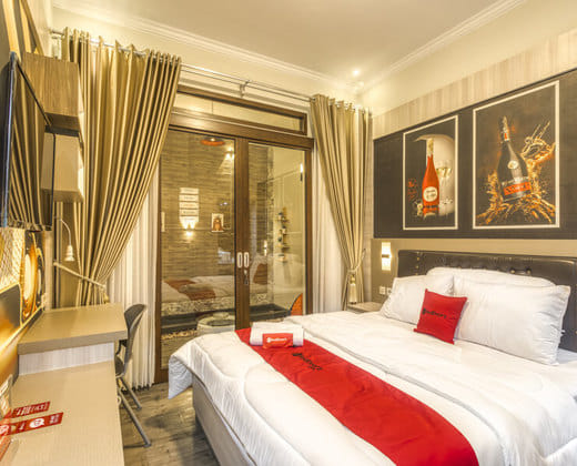 RedDoorz Plus near Gembira Loka Zoo 2