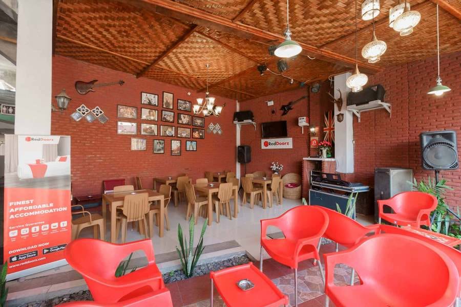 RedDoorz Syariah near Jalan Asahan Pematang Siantar