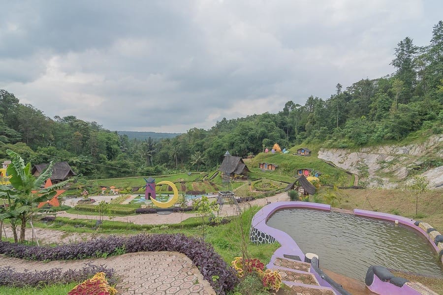 RedDoorz Resort Syariah @ Batu Apung Purwakarta