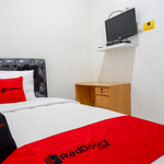 RedDoorz Hostel near Kota Lama Semarang