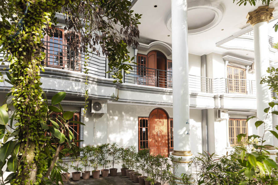 RedDoorz plus near Transmart Kairagi Dua manado