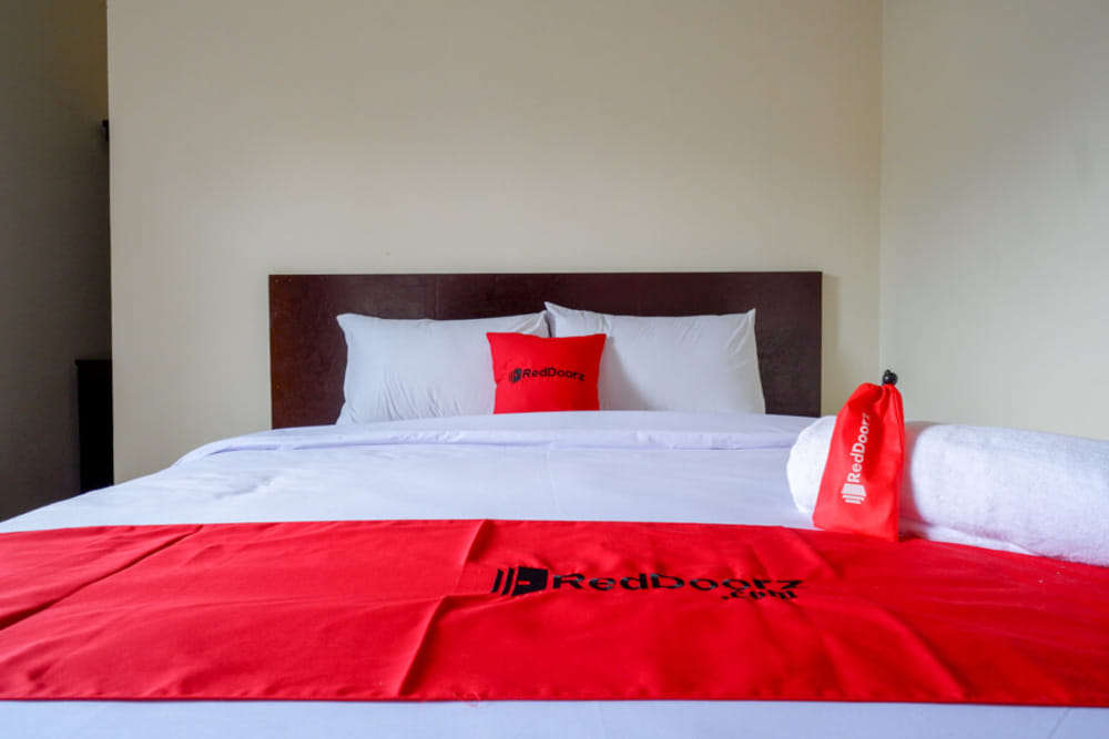 RedDoorz Room