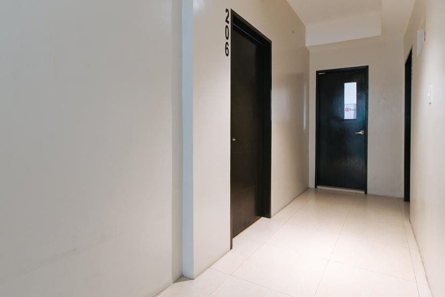 RedDoorz @ Golite Old Albay