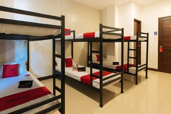 RedDoorz @ Golite Washington