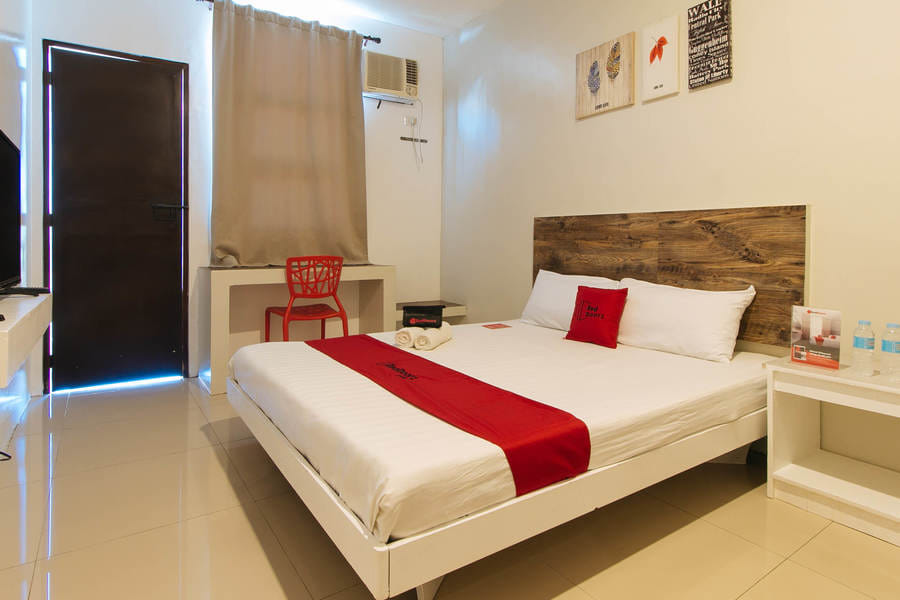 RedDoorz @ Golite Washington