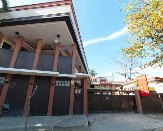 RedDoorz Plus near Lapasan Plaza Cagayan de Oro
