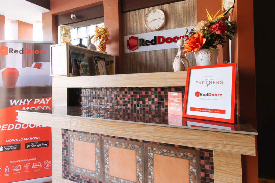 RedDoorz Plus near Lapasan Plaza Cagayan de Oro