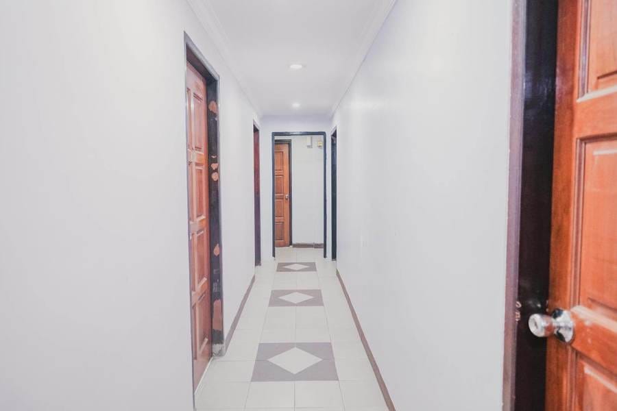 Reddoorz near Nagoya Hill Mall Batam 5