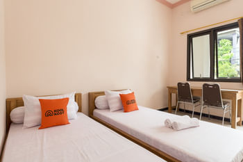 Nilskost Syariah RedPartner near UPN Surabaya